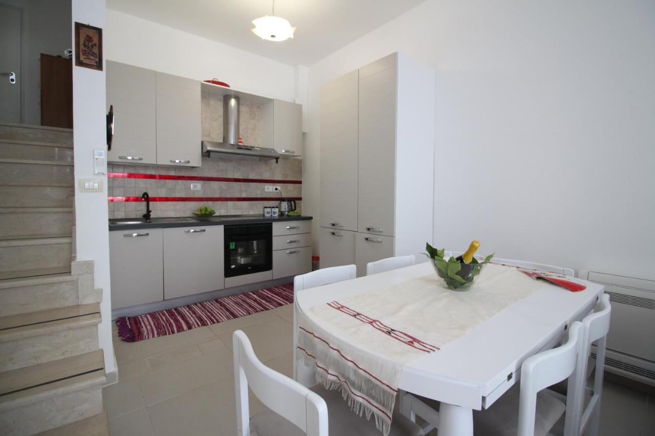 The Bay Apartments Sarandë Exterior foto