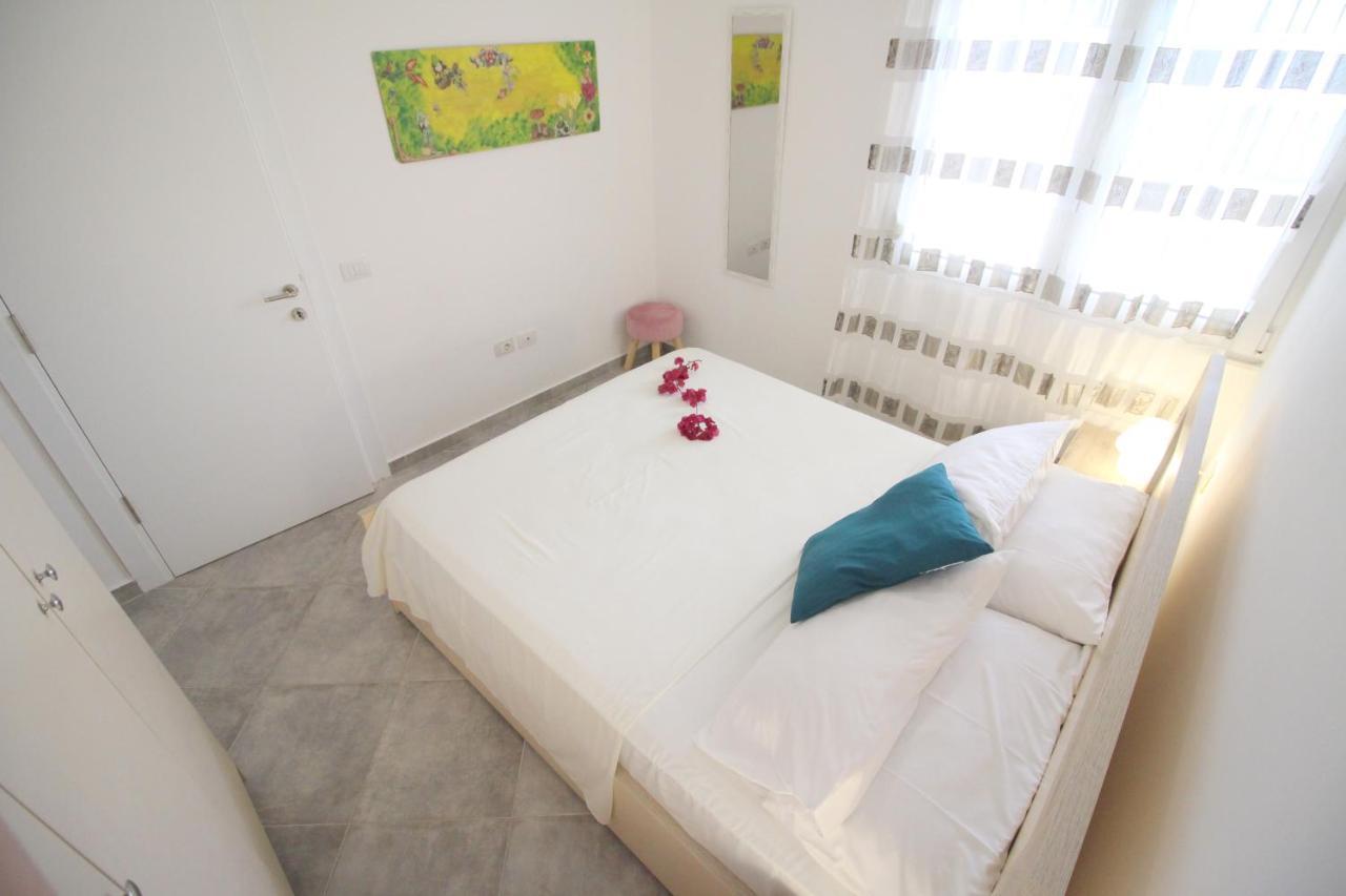The Bay Apartments Sarandë Exterior foto