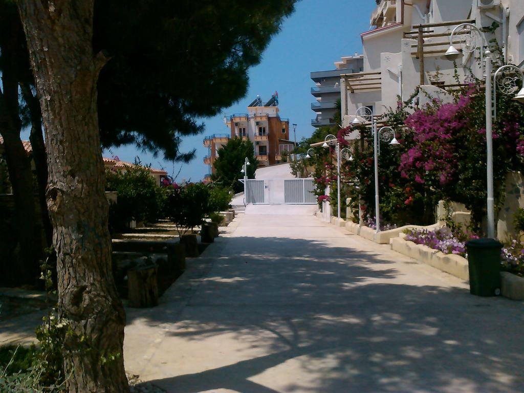 The Bay Apartments Sarandë Exterior foto